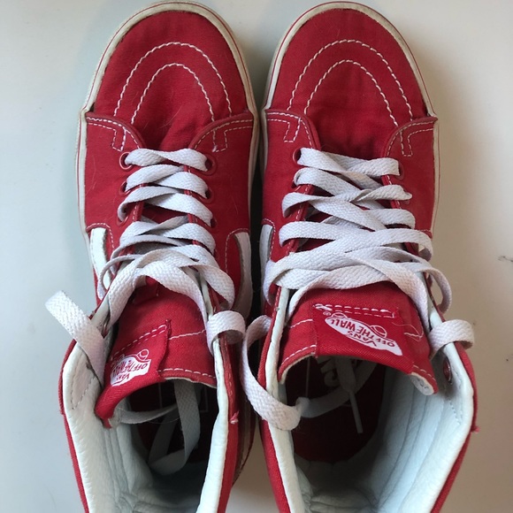 The coolest! Red High-Top VANS - Size 4 Kids - EUC - Picture 4 of 7